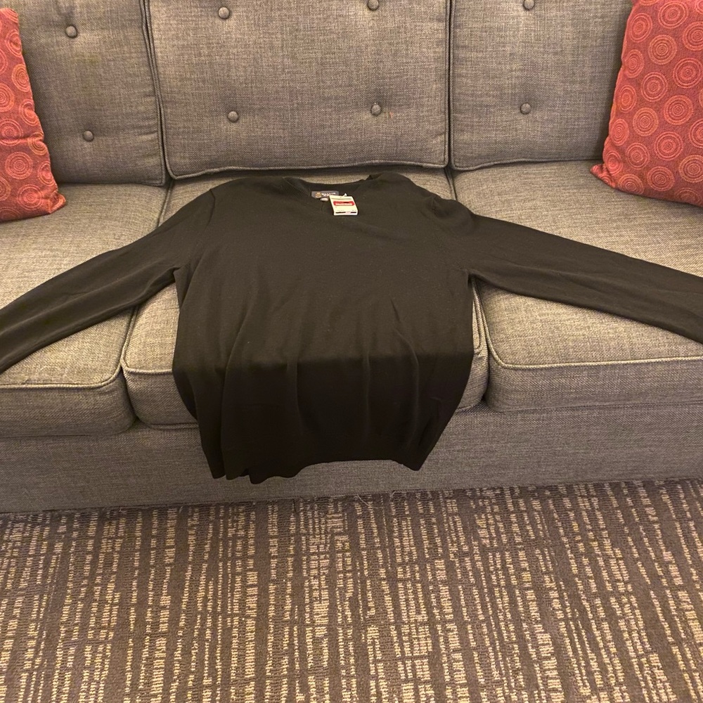 Wallin and brothers L sweater black